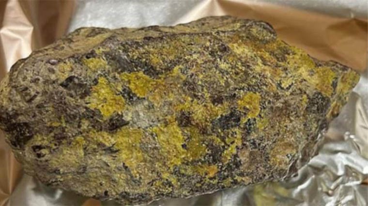 Radioactive Rock Accidently Found in High School Storage Room - The Debrief