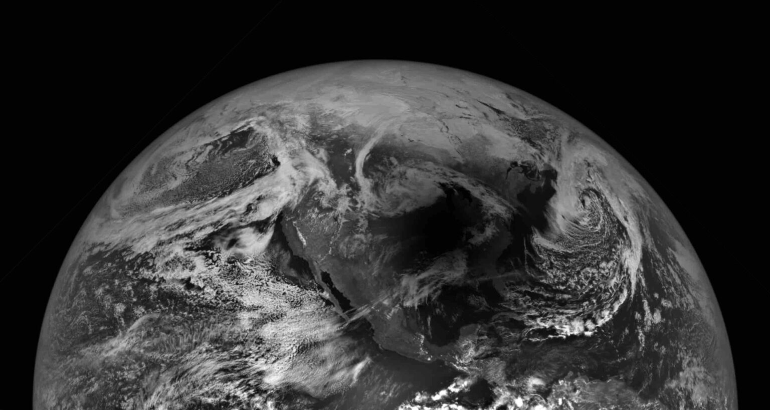 NASA's Lunar Reconnaissance Orbiter Spotted the Moon’s Shadow on Earth ...