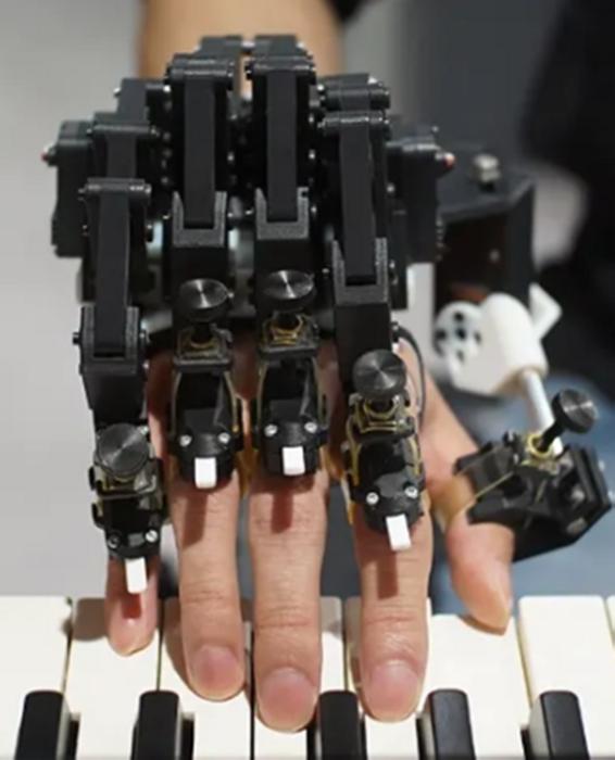 robotic hand